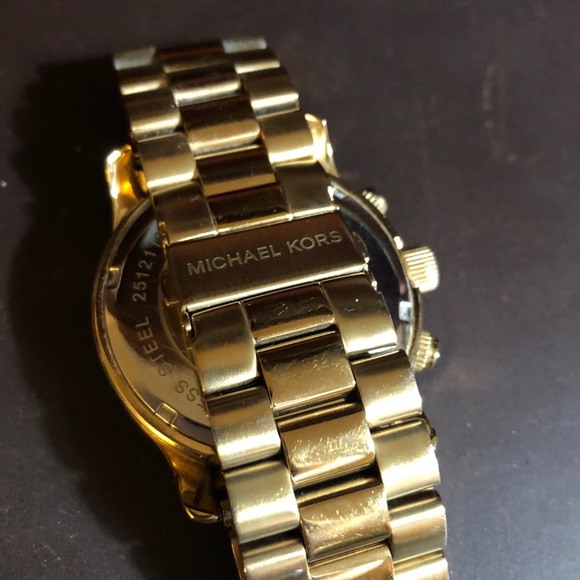 Michael Kors Runway Oversized Face Watch